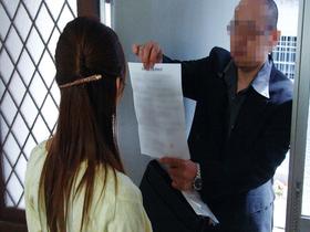 寝取られた欲求不満な人妻たち4時間　サンプル画像08